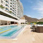 Condominio En Santa Marta Con Salida Al Mar