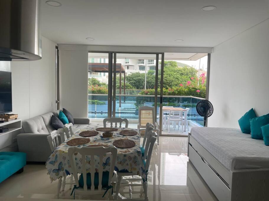 Apartment En Con Salida Al Mar *